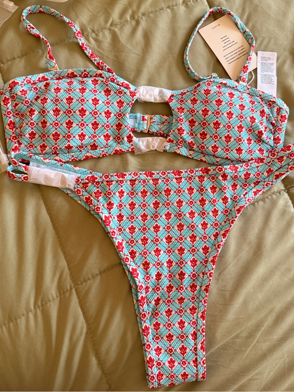 Cupshe Aqua and Red Floral-Geo Bandeau Bikini Top
